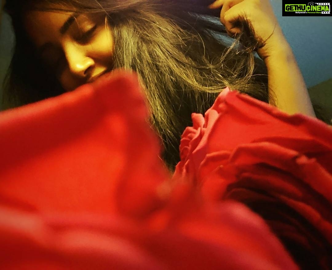 Anupama Parameswaran Instagram - Love is like a red red rose 🌹 ❤ #loveintheair💕 #shyfilter