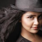 Anupama Parameswaran Instagram - Lady in Black ❤❤❤ #throwback