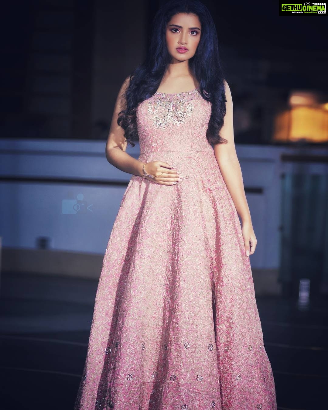 Anupama Parameswaran Instagram - 😊
