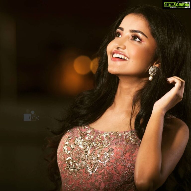 Anupama Parameswaran Instagram - One more 😍 For the cover of @redmagazineofficial ❤ Outfit: @jade_bymk Accessories: @accessoriesbyanandita Makeup: @sandysartistry Photo: @photriyavenky Location: @westinhyderabad Styled by @officialanahita