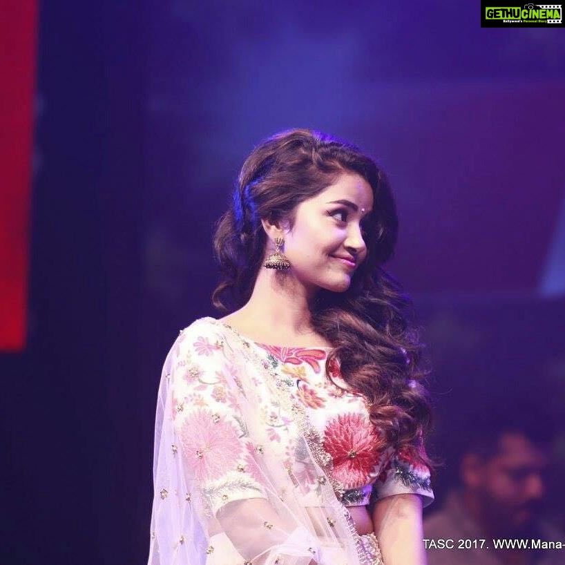 Anupama Parameswaran Instagram - Had a wonderful time at TASC star night 😘 Styled by: @meghanaalluri Outfit by: @mrunaliniraodesign Thanku guys for making me look the best. Felt like a princess 👸 😘😍