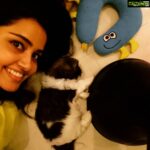 Anupama Parameswaran Instagram - With my bottle of "whiskey" 🐶 😘😍 #puppylove #beyondblessed #myworld