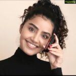 Anupama Parameswaran Instagram – @reneeofficial adding glam to my eyes, cheeks and lips with the revolutionary FAB FACE stick.

Loving this 3-in-1 makeup stick that’s become my go-to for looks that are convenient and professional, while being pocket-friendly.

Just a single swipe to make every look complete 😍

Use code ANUPAMA10 and get 10% off on www.reneecosmetics.in
Also available on Amazon India, Flipkart, Myntra, Nykaa & more.

#ReneeCosmetics #FabFace #3in1Stick #EyesCheeksLips