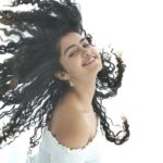Anupama Parameswaran Instagram - Like a dandelion… I was blown away….. !!!! PC @lightsmith83