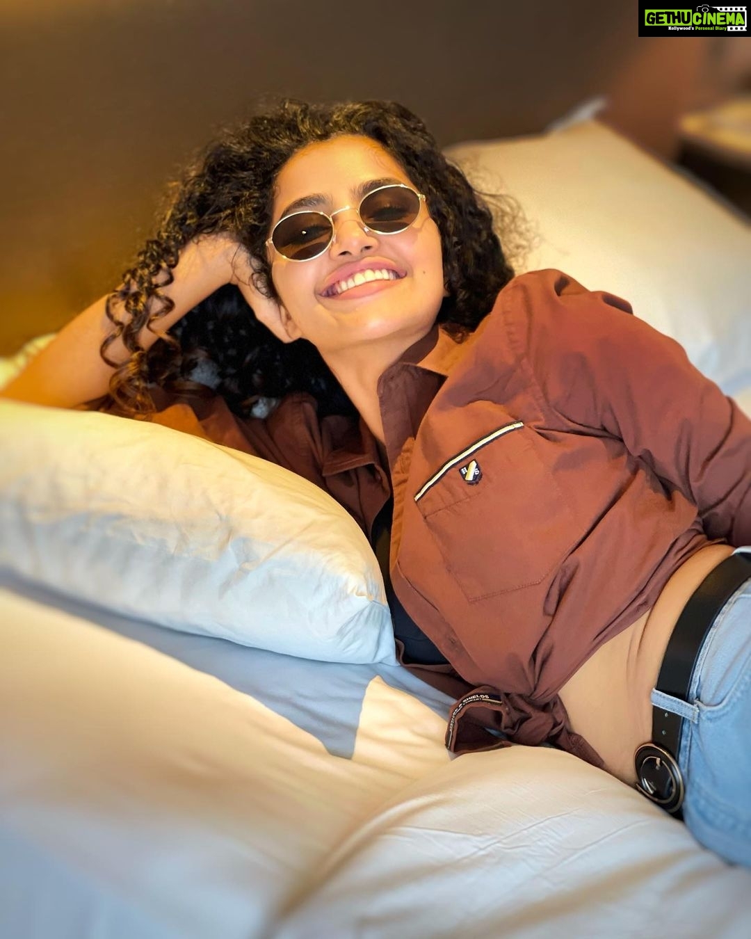 Anupama Parameswaran Instagram - Stealing brother’s shirt like a boss🕶