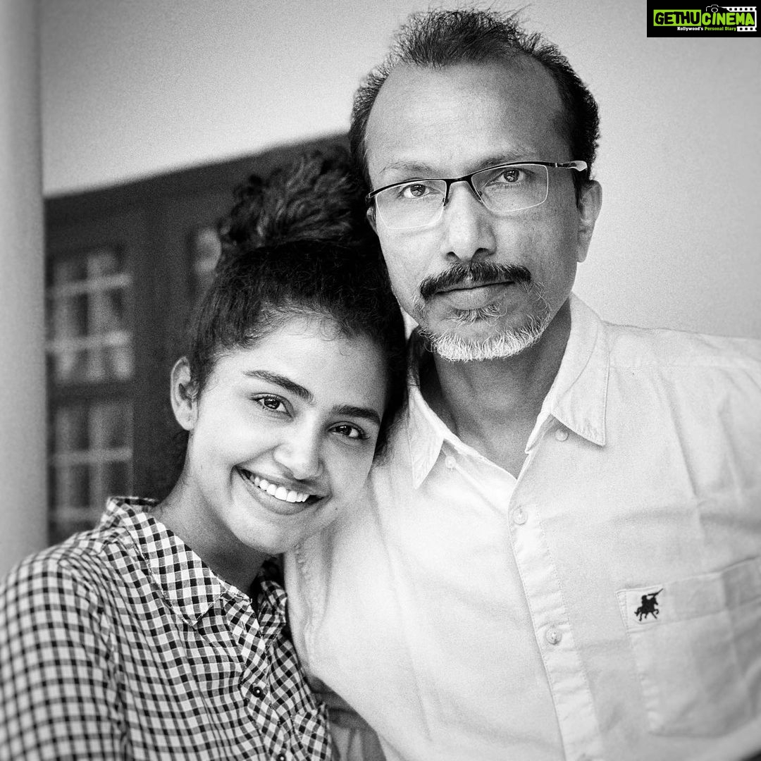 Anupama Parameswaran Instagram - Happy Father’s Day 😘 @parameswaranerekkath