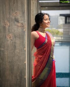 Anupama Parameswaran Instagram - Just chilli-ng 🌶 out !!! PC @saikumar_kancharlaa 😘