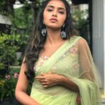 Anupama Parameswaran Instagram – 🍃🍃🍃🍃🍃

Wearing @the_drape_studio
Ear piece @mapra_jewellery
PC @sajadkaakku