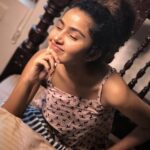 Anupama Parameswaran Instagram – Photography diaries 🤷🏻‍♀️
1. I wish this was a candid
2. Na…better to pose…
3. Ooppps… the real candid 😝

Can relate? 

PC @akshayeparameswaran 🙍🏻‍♀️
Wearing @clts.in 👚
Thanks for keeping up with Parameswarans my lovely peeps 😘
