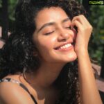 Anupama Parameswaran Instagram - From the bottom of my heart, thank you. Thank you for always cheering me up when times are tough. The smile on my face right now would not be here if it weren’t for you...Thank you for loving me unconditionally... indebted to you all forever... love ♥️