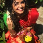 Anupama Parameswaran Instagram - Happy Onam 🌺🌼🍁🍃☘️