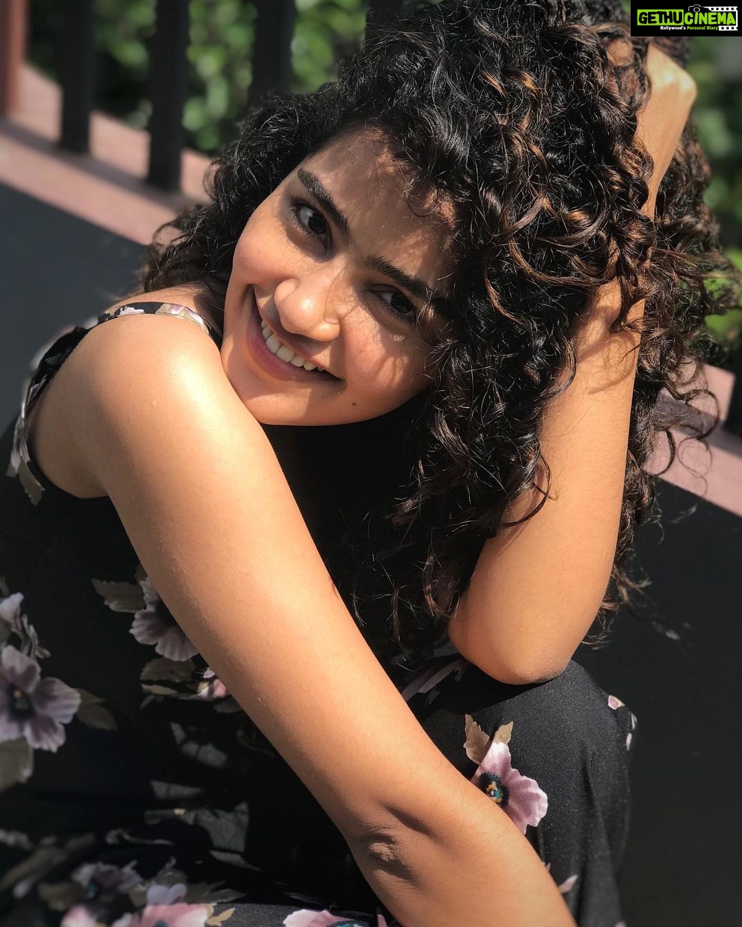 Anupama Parameswaran Instagram - Waiting for my popcorn 🍿