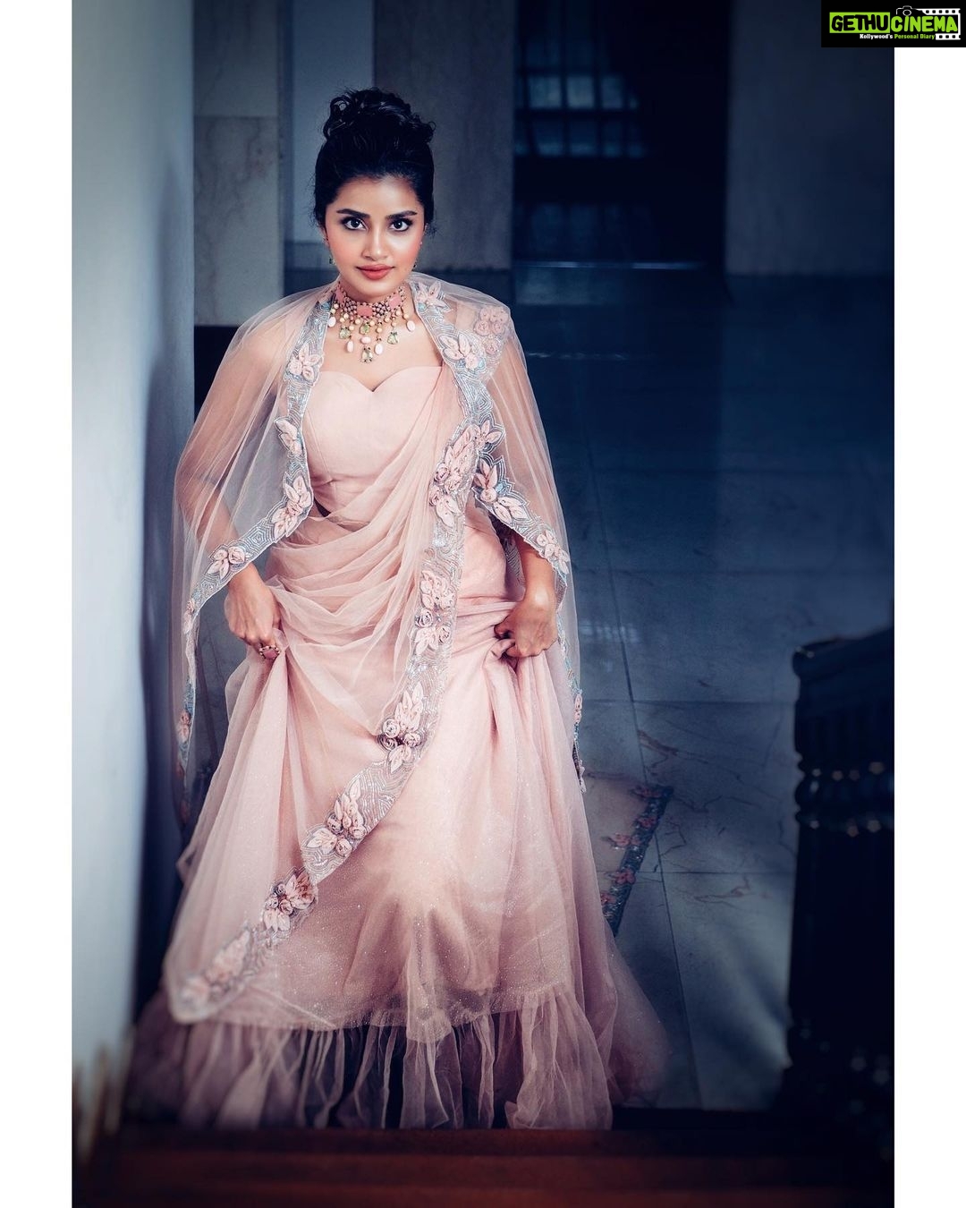 Anupama Parameswaran Instagram - Once upon a time .......... @t.and.msignature X @joe_elize_joy 🤍
