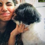 Anupama Parameswaran Instagram - I guess the reaction should be reversed.... He is the one who had a bath and I’m the one who haven’t 😝😬 #quarantineperks