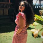 Anupama Parameswaran Instagram - 🕶shades
