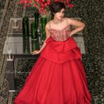 Anupama Parameswaran Instagram - The red 🌹 Outfit @maria.tiya.maria 🥰 Styled by @joe_elize_joy 💋 jewellery :@m.o.dsignature 💍 click by : @fazil_Pallikal_📸 MUA @shiva_makeover