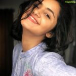 Anupama Parameswaran Instagram - Good evening 🥰