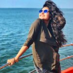Anupama Parameswaran Instagram - The breeze 💨🌊 PC @vaishnavsanil