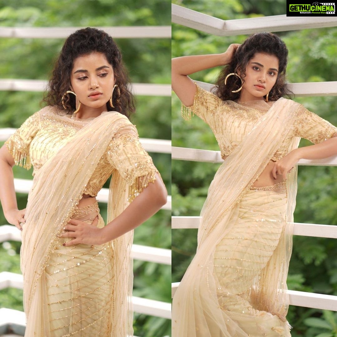 Anupama Parameswaran Instagram - ✨ Fashion stylist : @lavanyabathina & @venkatesh_93 Wearing : @issadesignerstudio Accessories : @bellofox Makeup : @shelarpravin99 Hairstyle : @koli_sarika7313 Photography : @seethauday