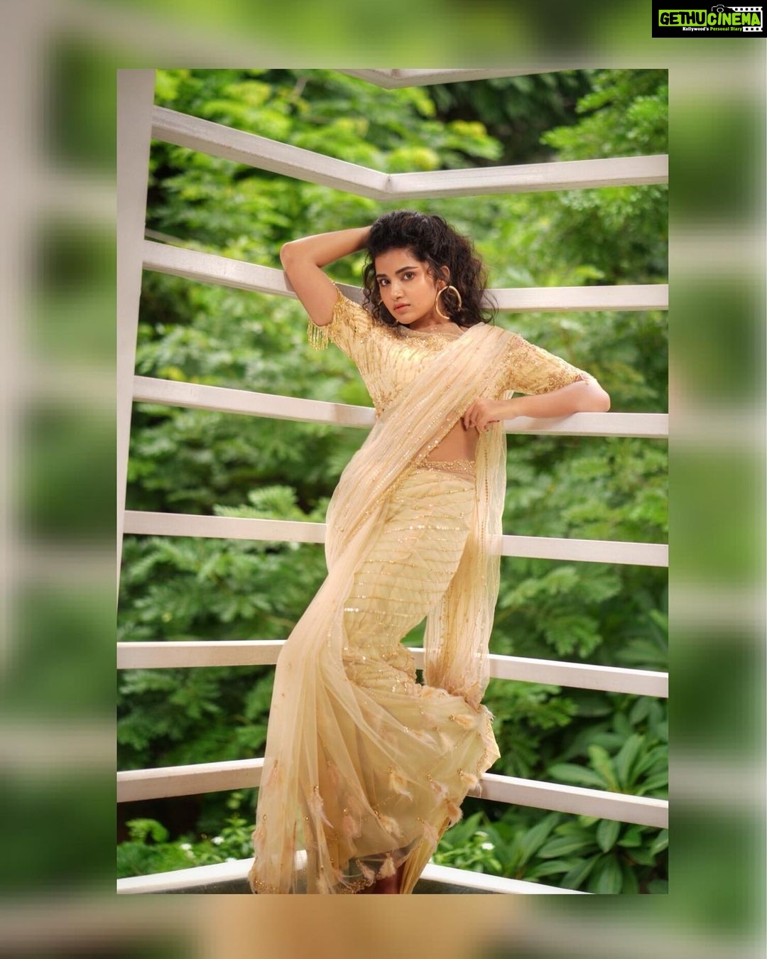Anupama Parameswaran Instagram - 🕊 Fashion stylist : @lavanyabathina & @venkatesh_93 Wearing : @issadesignerstudio Accessories : @bellofox Makeup : @shelarpravin99 Hairstyle : @koli_sarika7313 Photography : @seethauday
