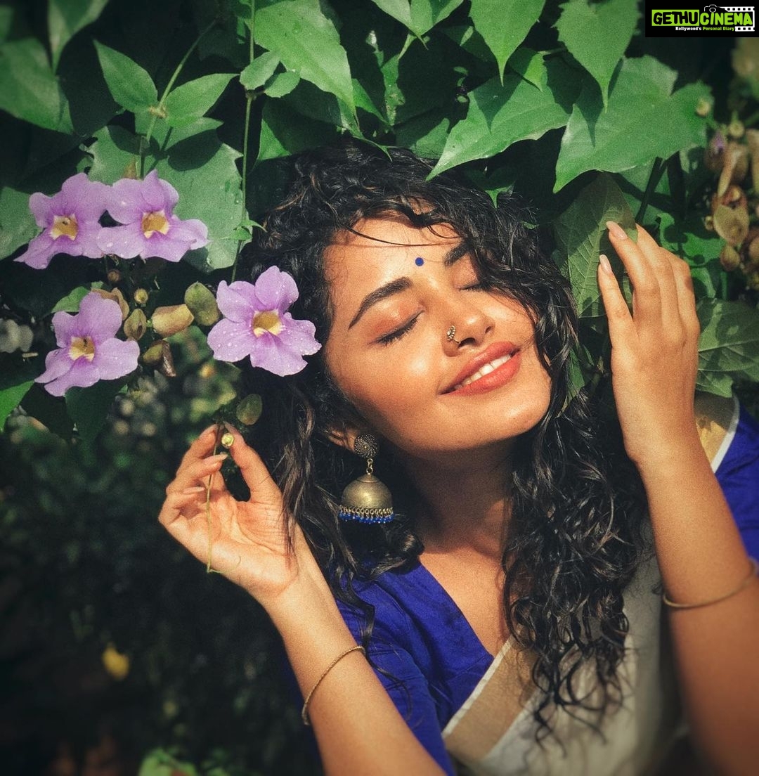Anupama Parameswaran Instagram - What was the best part of your #onam2019 🤗... and tell me who all missed #onasadhya like me😭