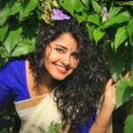 Anupama Parameswaran Instagram - Poove polipoove polipoove poove 🌺🌸🌼🌻🌾🌿🍂 #Onam