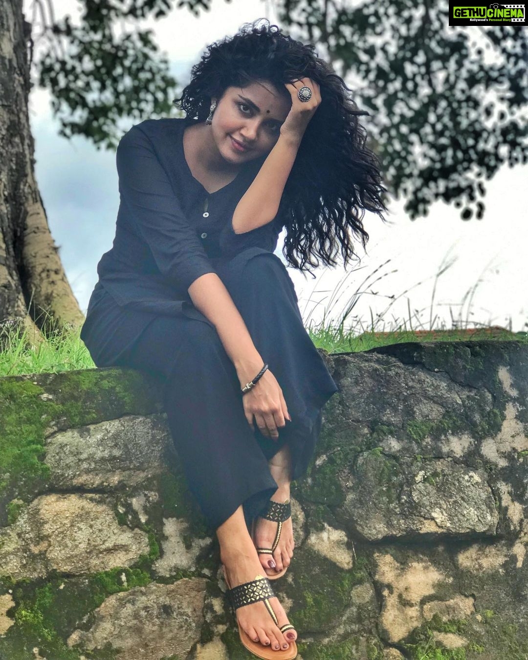 Anupama Parameswaran Instagram - I see you 👀