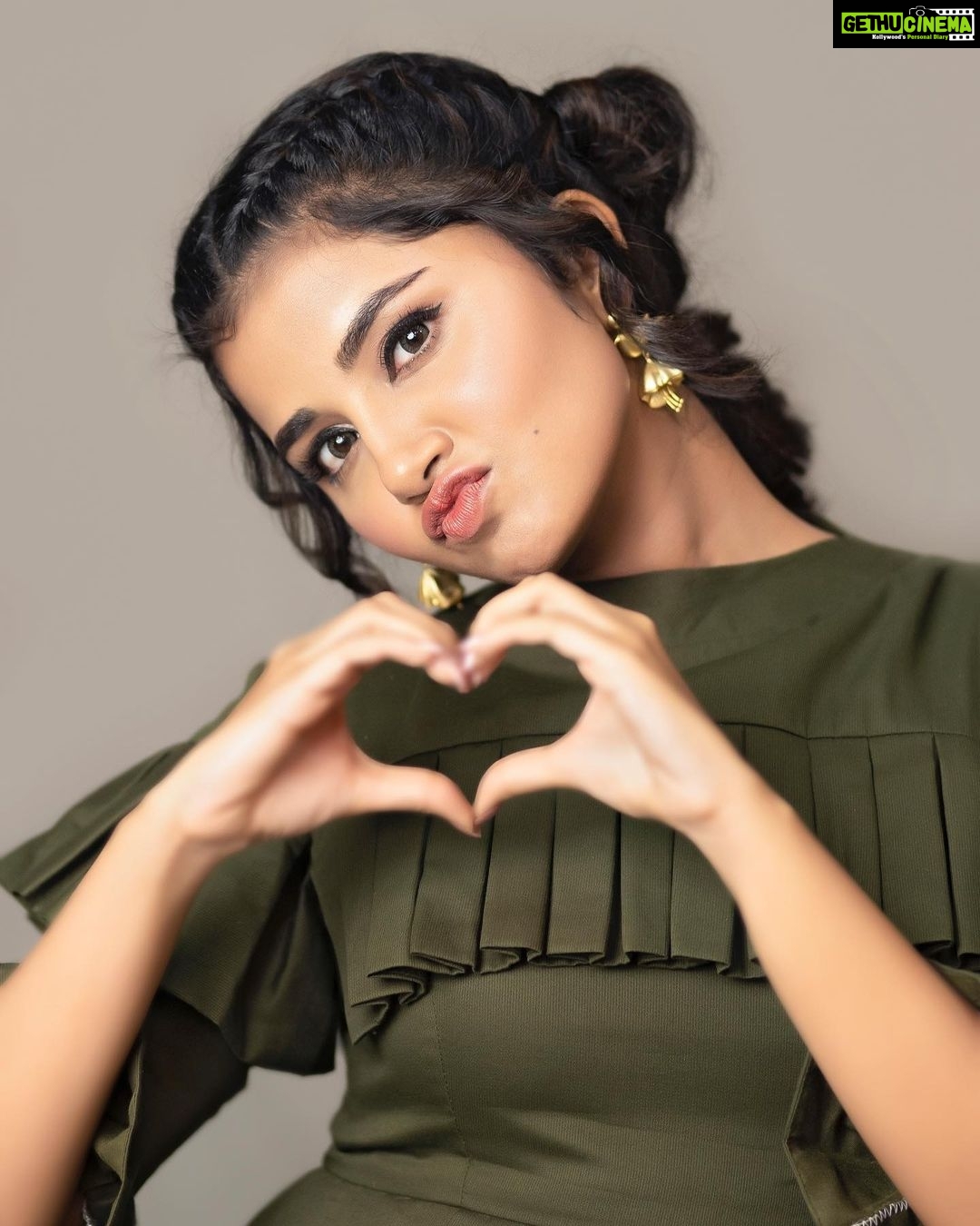 🔥 Anupama Parameswaran Hd Wallpaper Pic | MyGodImages