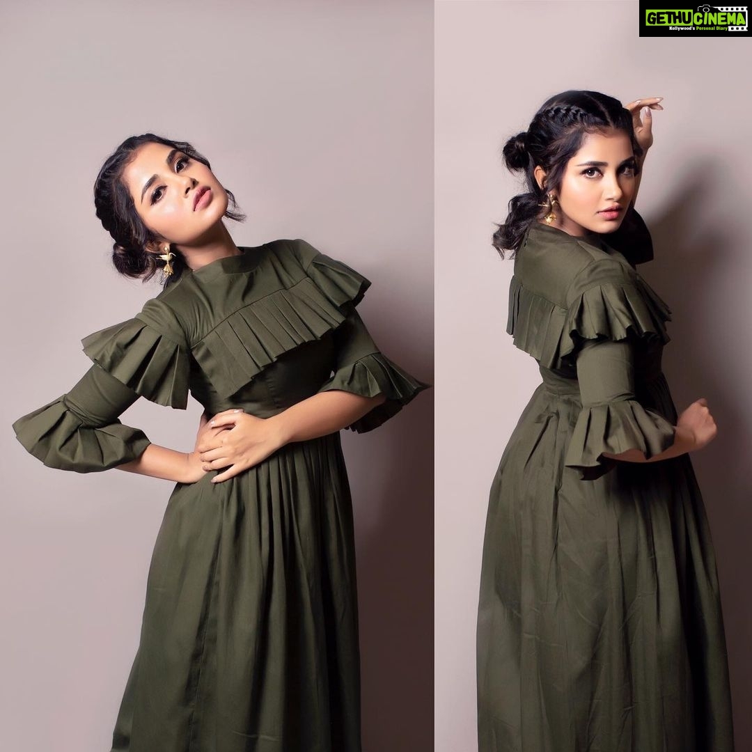 Anupama Parameswaran Instagram - Styling π§£ @lavanyabathina & @venkatesh_93 Dress π @ragasutra_by_kavyaharish Accessories π @rubansaccessories π makeup @shelarpravin99 Hairstyle πββ @koli_sarika7313 π· @abhilash_elaprolu RETOUCH @pixasstudios β₯οΈ