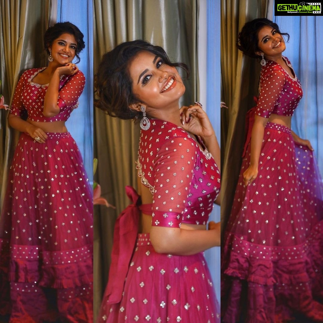 Anupama Parameswaran Instagram - Styling @lavanyabathina &. @venkatesh_93 Outfit @label_g3 Accessories @pravasya_jewelry PC @vd_galleries MUA @shelarpravin99 Hairstyle @koli_sarika7313