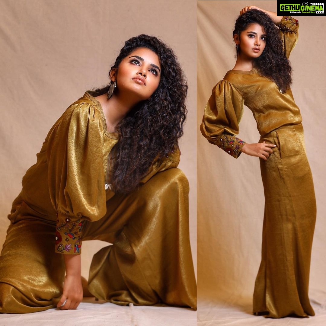 Anupama Parameswaran Instagram - 👑