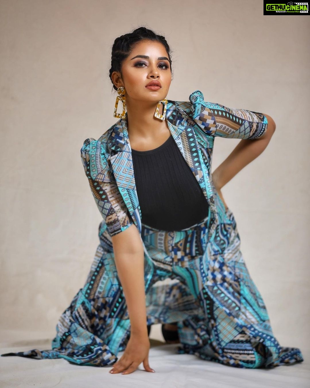 Anupama Parameswaran Instagram - Grounded 🦚 Styling @lavanyabathina &. @venkatesh_93 Outfit @ @label.ess Accessories @rubansaccessories PC @vd_galleries MUA @shelarpravin99 Hairstyle @koli_sarika7313