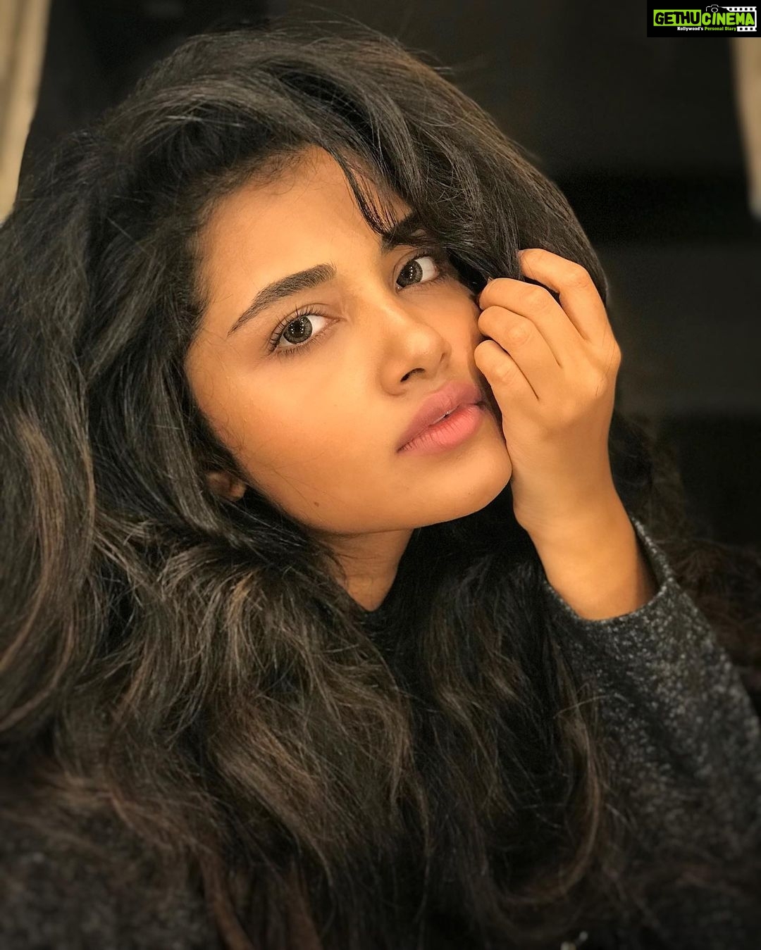 Anupama Parameswaran Instagram - 💁🏻♀️