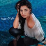 Anupama Parameswaran Instagram - Burn in my eyes boooooo 👀 Mathrubhumi star and style magazine shoot ♥️ Photo:@arun_payyadimeethal costume : @kaadhi_by_seenuakku Styling: @arjun_vasudevs Retouch: @suveeshgraphiccynaide Makeup: @subiganesh