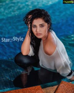 Anupama Parameswaran Instagram - Burn in my eyes boooooo 👀 Mathrubhumi star and style magazine shoot ♥️ Photo:@arun_payyadimeethal costume : @kaadhi_by_seenuakku Styling: @arjun_vasudevs Retouch: @suveeshgraphiccynaide Makeup: @subiganesh