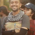 Anupama Parameswaran Instagram - Peekaboo ....🙈🙉 @sajadkakku our Dope DOP 💁🏻‍♀️#adkedi PC @sbkphotography__🤗