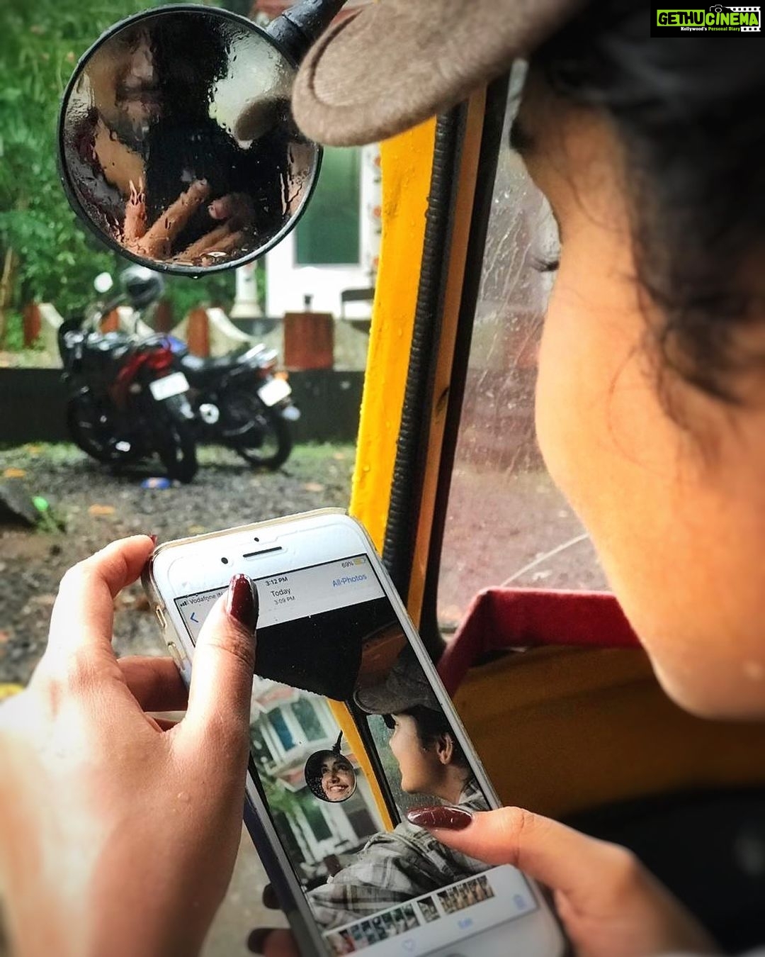 Anupama Parameswaran Instagram - And when it rains๐๐๐ PC : @sajadkakku ๐ธโฅ๏ธ #ADkedi