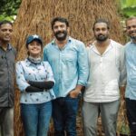 Anupama Parameswaran Instagram - And these amazing ppl ♥️ #adkedi 📸 @sbkphotography__