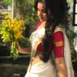 Anupama Parameswaran Instagram - Kanikonna ✨#vishu vibes ♥️