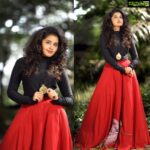 Anupama Parameswaran Instagram - 👩🏻‍🦱👩🏻‍🦱👩🏻‍🦱 Clicked by @saj_fotography OUtfit by @agrajain Styled by @lavanyabathina & @venkatesh_93