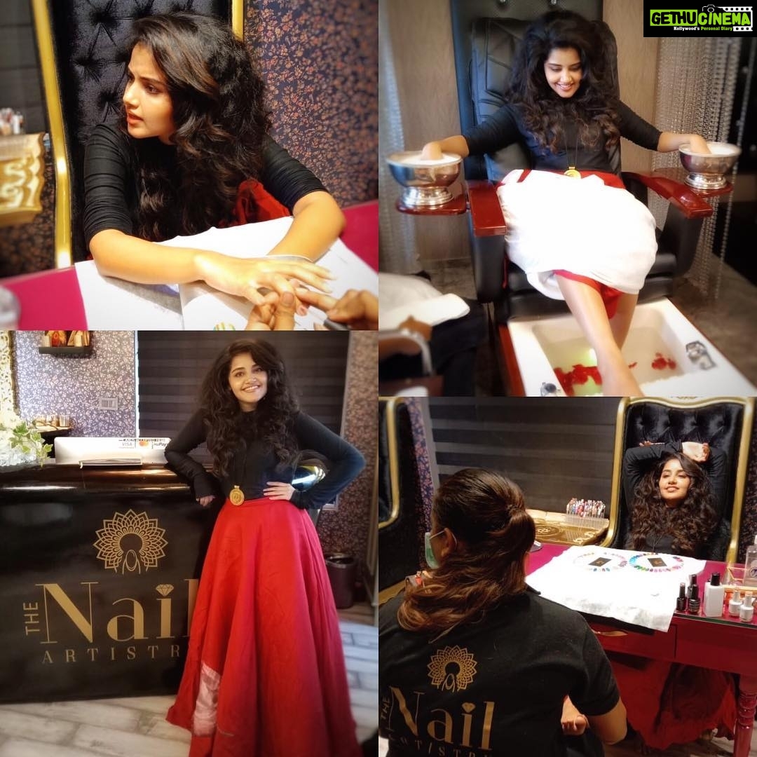 Anupama Parameswaran Instagram - ššš I have heard a lot about the @artistry.nail ..finally Iām here...really love the place...Leena,great job...waiting to visit ur other branches soon...ā„ļøā„ļøā„ļø