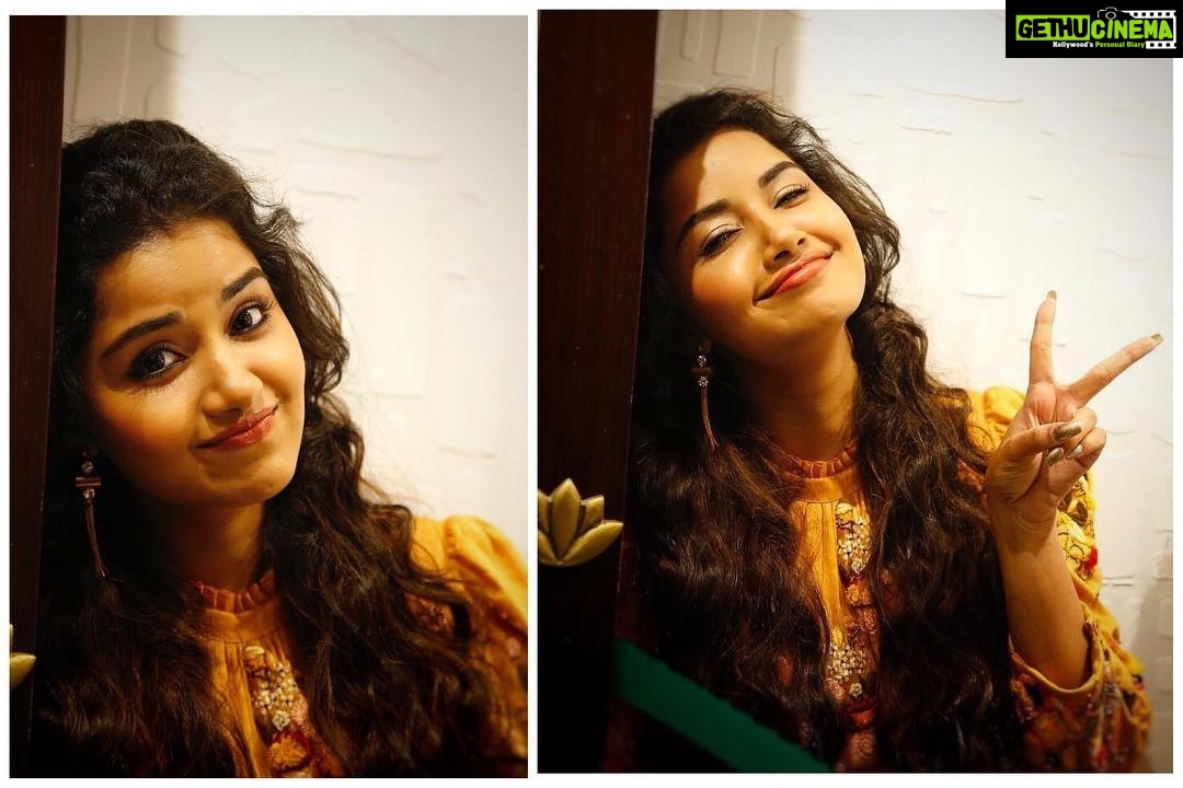 Anupama Parameswaran Instagram - And look at me 🤦🏻♀️🤪