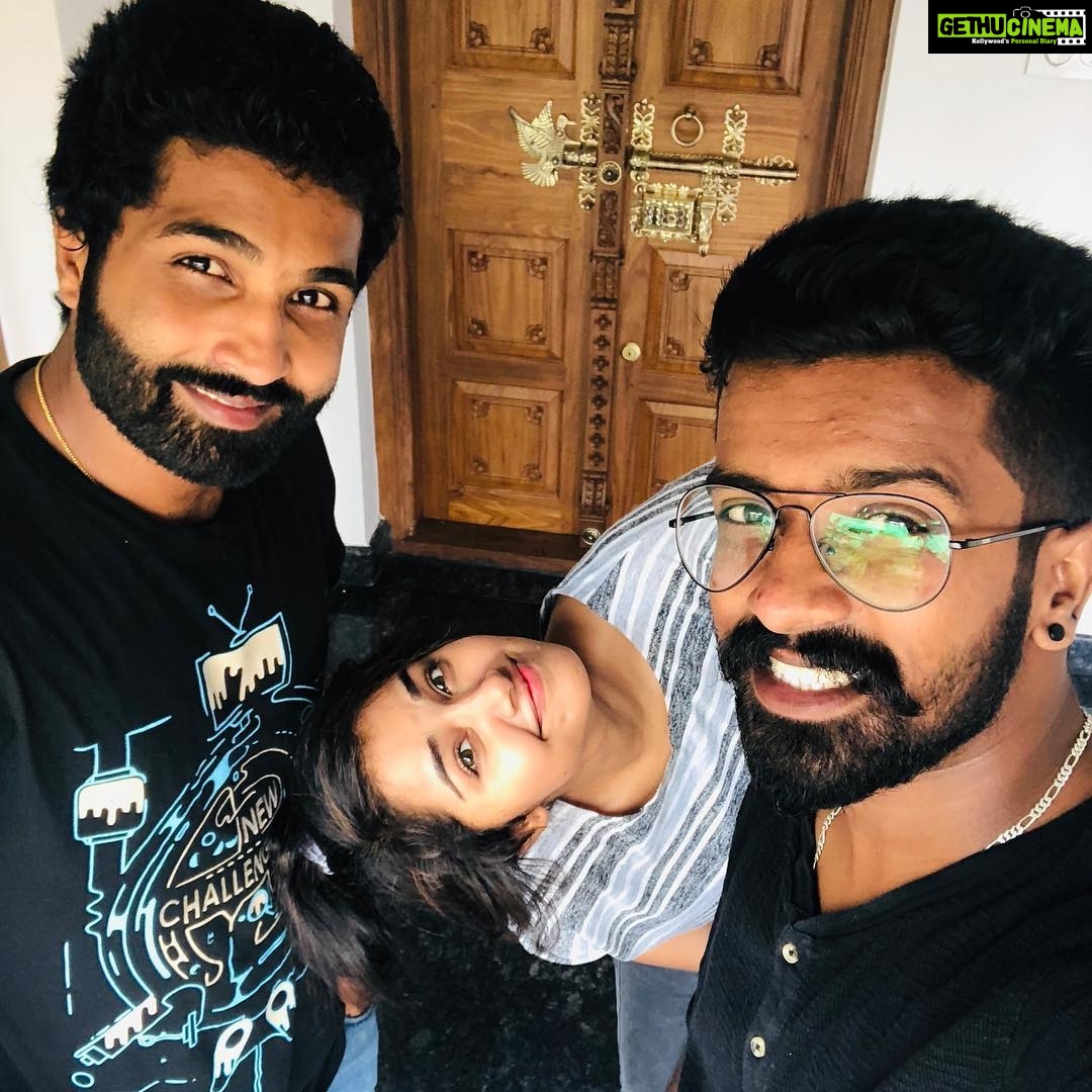 Anupama Parameswaran Instagram - I will miss you @sandeep__mohan 😿 come back soon 🙇🏻♀️
