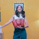 Anushka Sharma Instagram - Looking forward to #2022 with my @lavieworld bag. Make sure you don’t miss out on some amazing deals on Lavie during #MyntraEndOfReasonSale #LavieWorld #LaviexAnushka #LavieBags #LavieLoving #FickleIsFun #MyntraEORS #Ad
