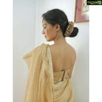 Aparna Vinod Instagram – Grocery shopping outfit

#aparna #aparnavinod #quarantinelife #saree #traditional #vishu #vishu2020