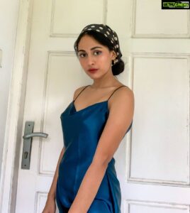 Aparna Vinod Instagram - But we were something don't you think so ?

Satin dress: @v.a.i.g.a 
Polka dot scarf: @v.a.i.g.a

#silkdress #satindress #satinscarf #silkscarf#vintage