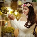 Aparna Vinod Instagram - Thank you arun for this amazing pic PC: @arun.achu3 #aparnavinod #aparna #photoshoot