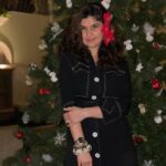 Archana Instagram – #merrychristmas #swiperight to see the #christmas #tree
Amazing 📷 @the0bama Hilton Mumbai International Airport