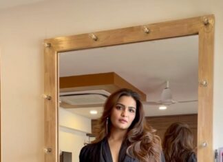 Arthi Venkatesh Instagram - Pick your vibe for today? 👗 . . . . . #outfitinspo #ootd #fashion #grwm #instafashion #summervibes #lockdown2021