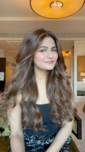 Arthi Venkatesh Instagram - Love is in the hair! 💖

What do I do when I have nothing to do? Well I keep experimenting with different hairstyles! And I just needed one product.. 

Dyson’s airwrap does it all! 
Straight, wavy, curly, and bouncy hair in minutes! @dyson_india 
.
.
.
.
.
#dyson #dysonairwrap #dysonhair #hairstyles #blowdry #hair #curlyhair #curlywave #hairstyleathome #curls #goodhairday #boucyhair #haircare #salonblowoutathome #haircurls